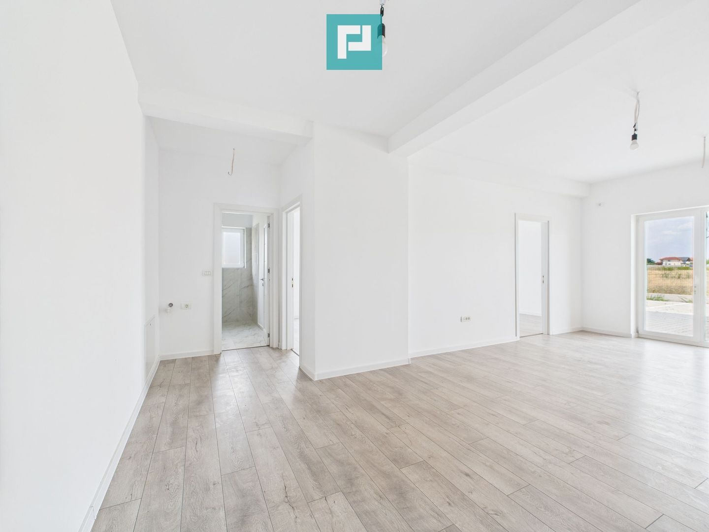 Apartament 3 camere | Grădină 70 mp | Torontalului - Poză 4