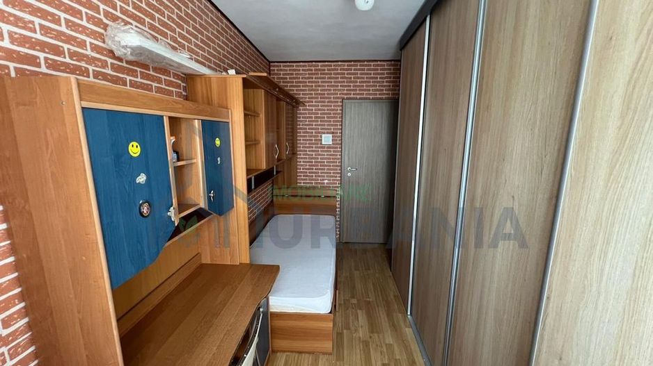 # Inchiriez camera (fata) Ap3 camere Podu Ros Decomandat - Poză 2