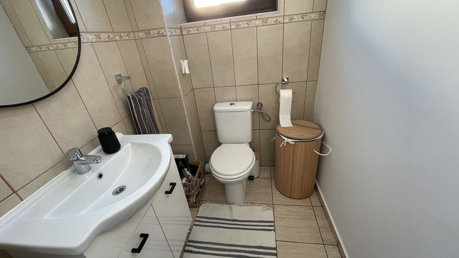 Casa moderna, frumos amenajata in zona Bogdanestilor - Poză 11