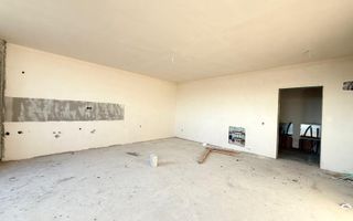 Apartament cu 2 camere semifinisat ! - Poză 2