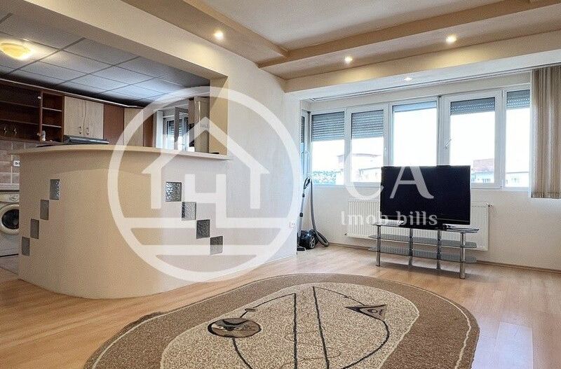 Apartament de închiriat cu 3 camere în zona Rogerius, Oradea - Poză 2