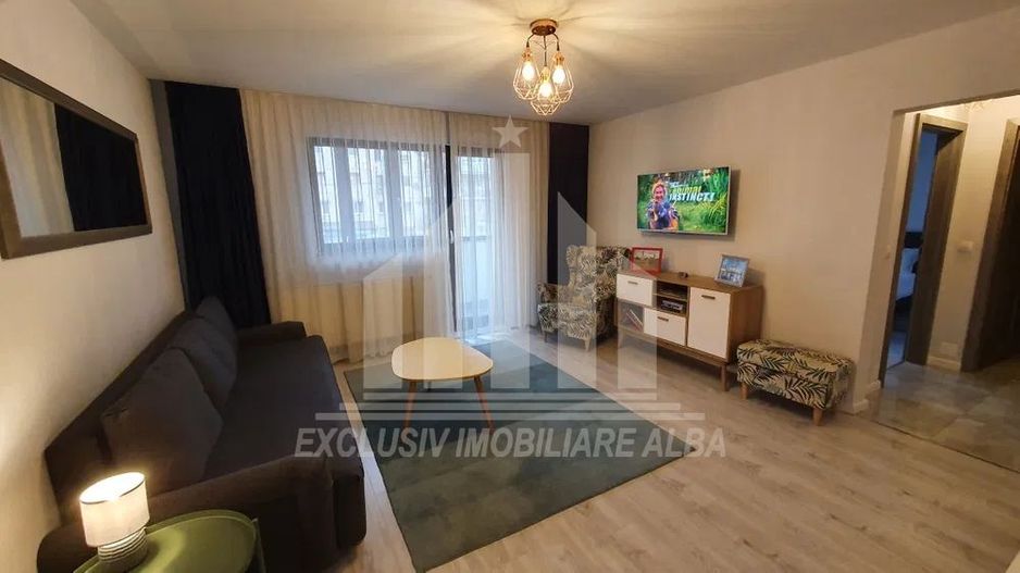 Inchiriez apartament 2 camere zona Cetate - Poză 2