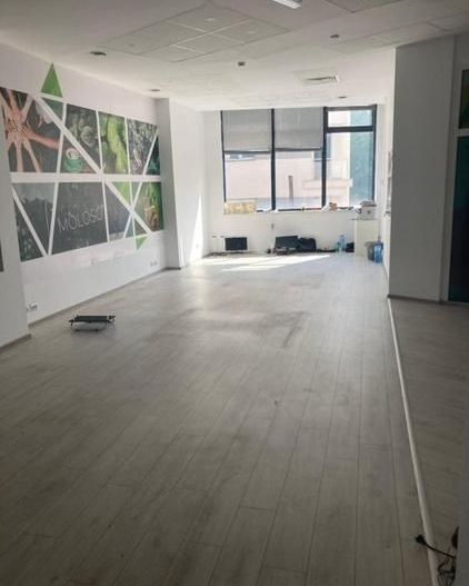 BRASADAS vinde Cladire de Birouri Inchiriat in Zona Unirii. - Poză 8