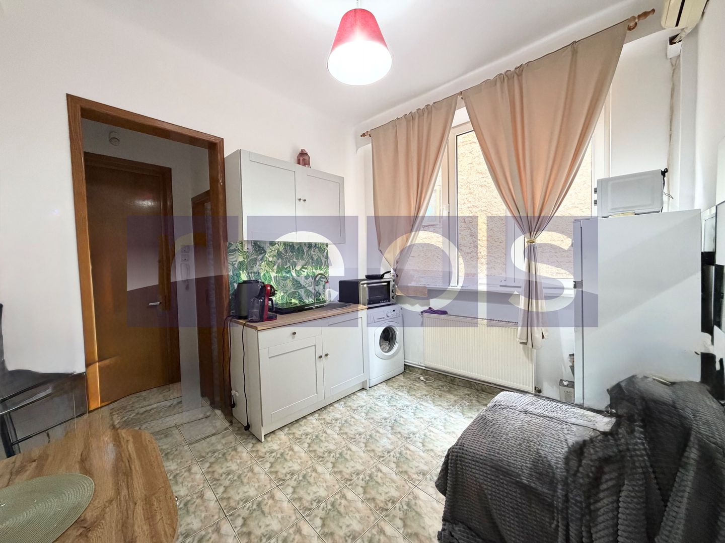 GARSONIERA | 28 MP | ETAJ 1/4 | ZONA UNIVERSITATE – ACADEMIEI | FARA RISC - Poză 1