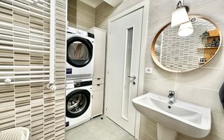 Penthouse modern de inchiririere cu 3 camere, terasă 80 mp zona Coresi - Poză 14