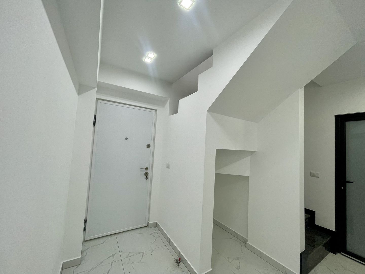 Spațiu Comercial P+Demisol | Vitrină Stradală | Radauti - Poză 14