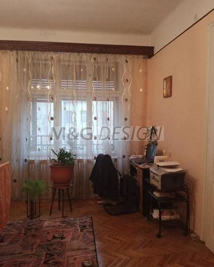Apartament  4 camere Ultracental - Poză 1
