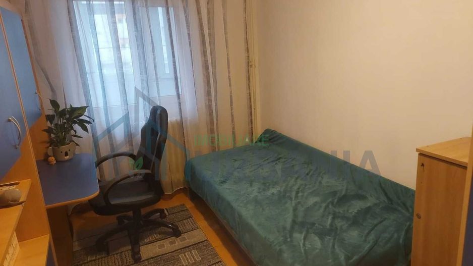 Închiriere apartament 3 camere Pacurari Alpha Bank - Poză 6