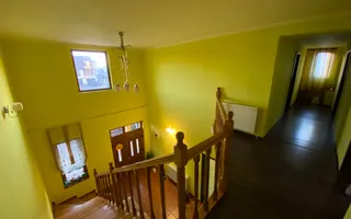 Duplex spațios cu garaj - Poză 17