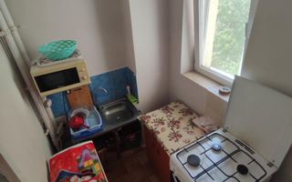 De vanzare apartament 2 camere - Poză 6