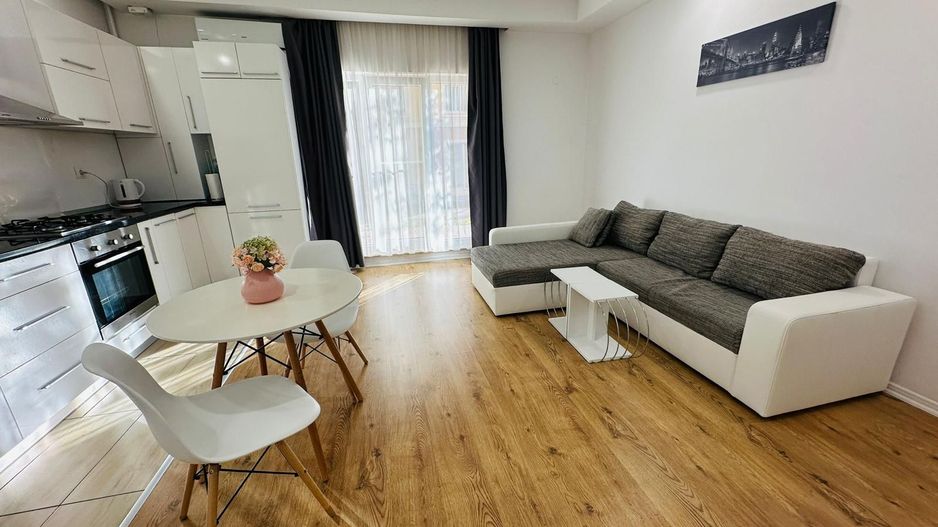 COSMOPOLIS - Apartament cu 2 camere si gradina, mobilat si utilat. - Poză 5