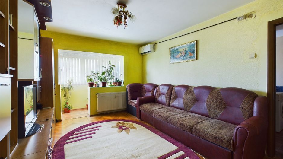 Ocazie! Apartament cu 3 camere, zona Dâmbovița lângă restaurant Nora - Poză 1