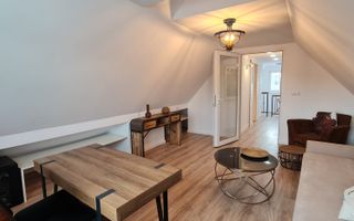 Vila spațioasă și elegantă de vânzare la intrarea în cartierul Turnișo - Poză 8