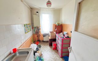 Apartament-2 Camere-48mp-CT- Etajul 2-Izolat-Bulevardul Saturn-Brasov - Poză 4