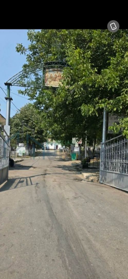 Loc de veci în Cimitirul Sfânta Treime – Păcurari, Iași - Poză 3
