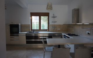 VILA CU 6 CAMERE SI PISCINA LA INCHIRIERE LANGA BRITISH SCHOOL - Poză 6