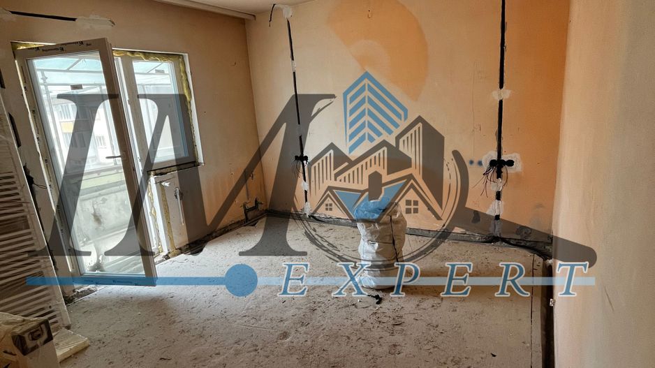 Apartament semi renovat de vânzare in Sebeș - Poză 2