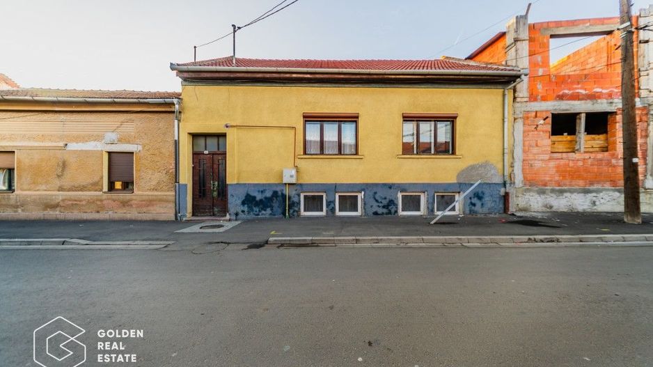 Rezervata Casa zona centrala Biserica Sarbeasca, comision 0% - Poză 1