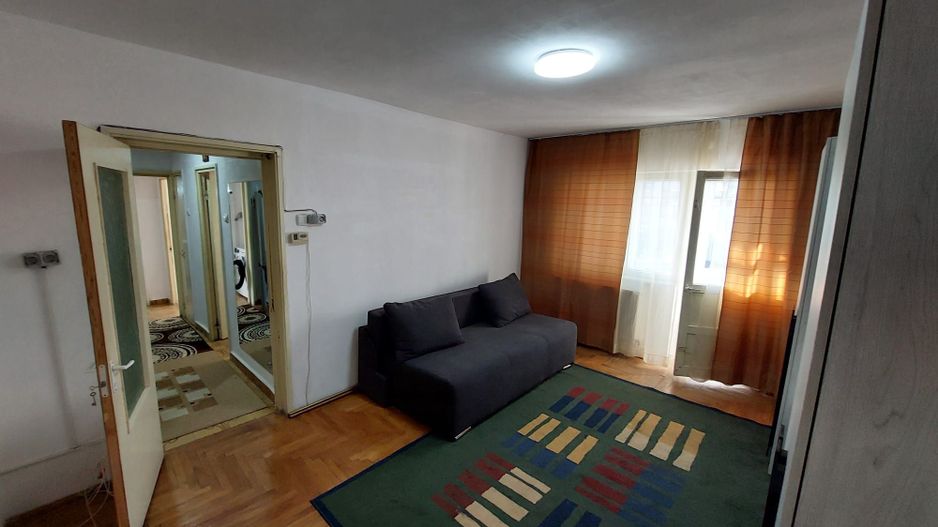 Apartament 2 camere, decomandat et.2, Ultracentral - Poză 2