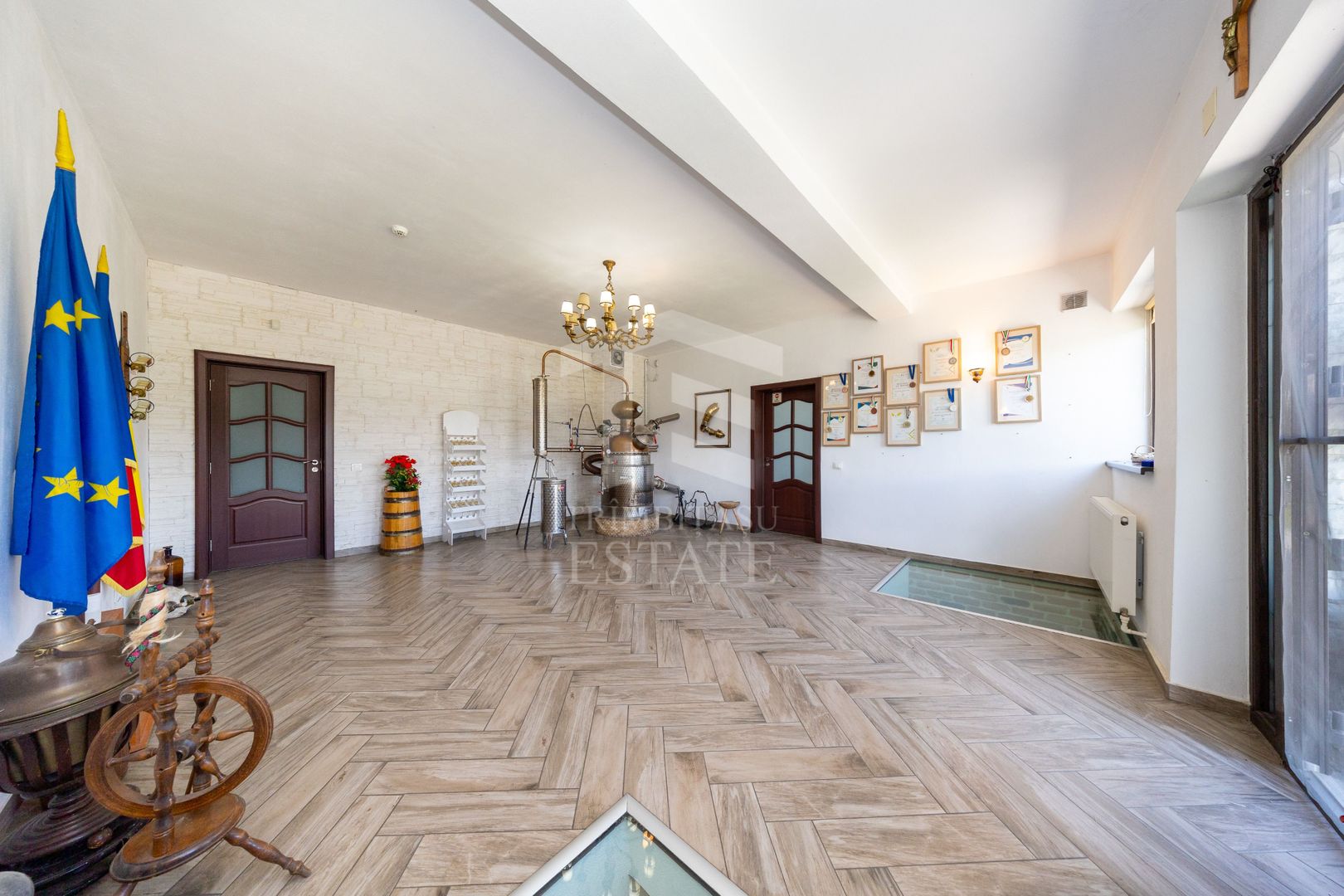 RASNOV| Cladire multifunctionala | 350 mp | Vad turistic si comercial - Poză 13