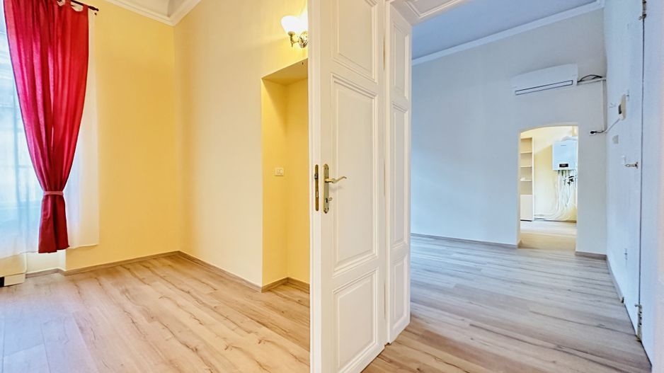 Spațiu Birouri de Închiriat cu Vedere Minunată în P-ta Unirii, Com 0% - Poză 7