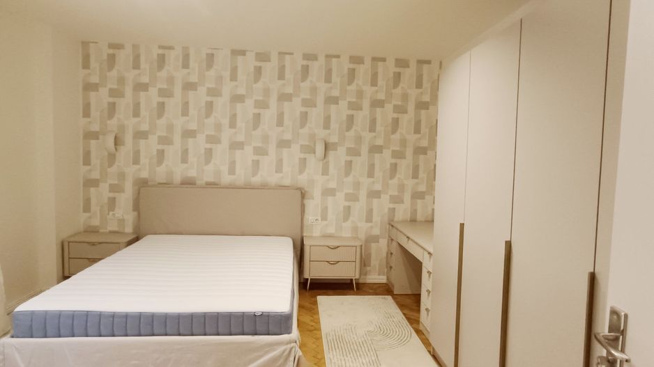 Apartament cu 2 camere renovat-mobilat nou-Republicii - Poză 1