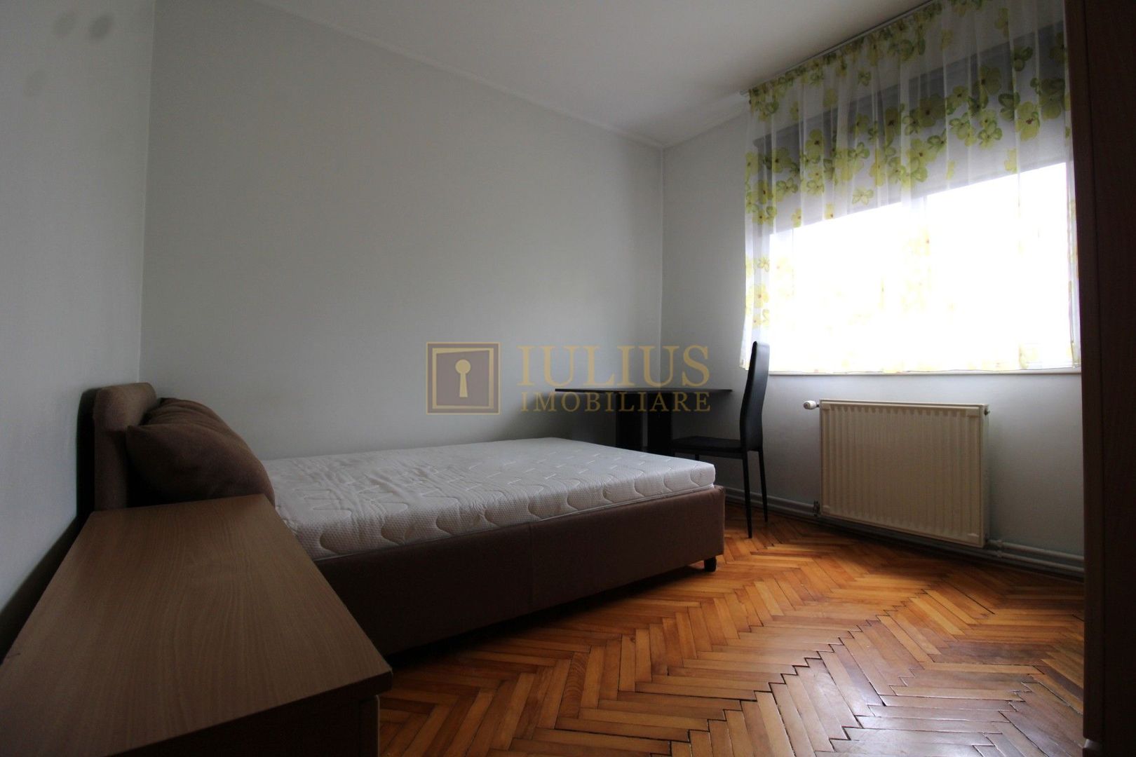 Apartament spatios, 3 camere, 2 bai, ideal pentru studenti - Poză 12