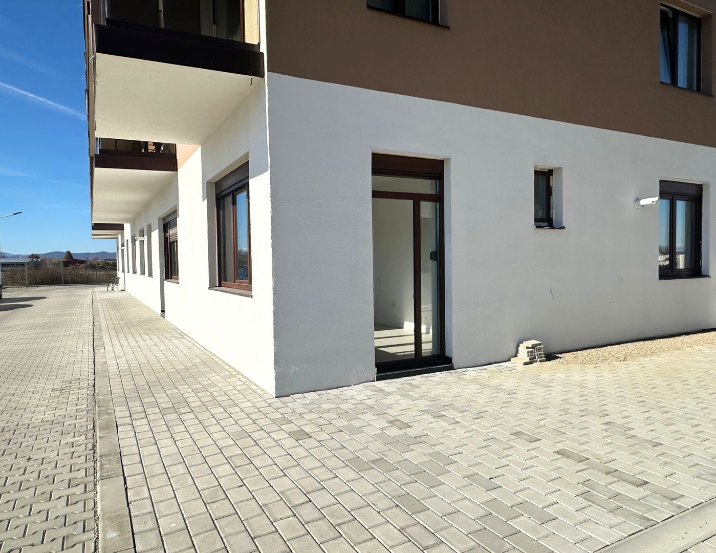 Apartament 2 camere 60 mp cu geam la baie lângă Paradisul Acvatic - Poză 9