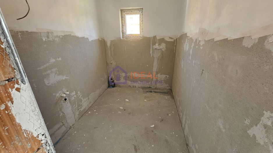 Casa cu 5 camere si vedere panoramica, in Cisnadie - Poză 12