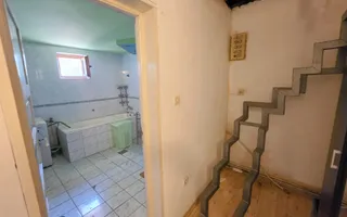 Casa individuala 3 camere, 323 mp teren,  Centru, zona Lipoveni - Poză 13