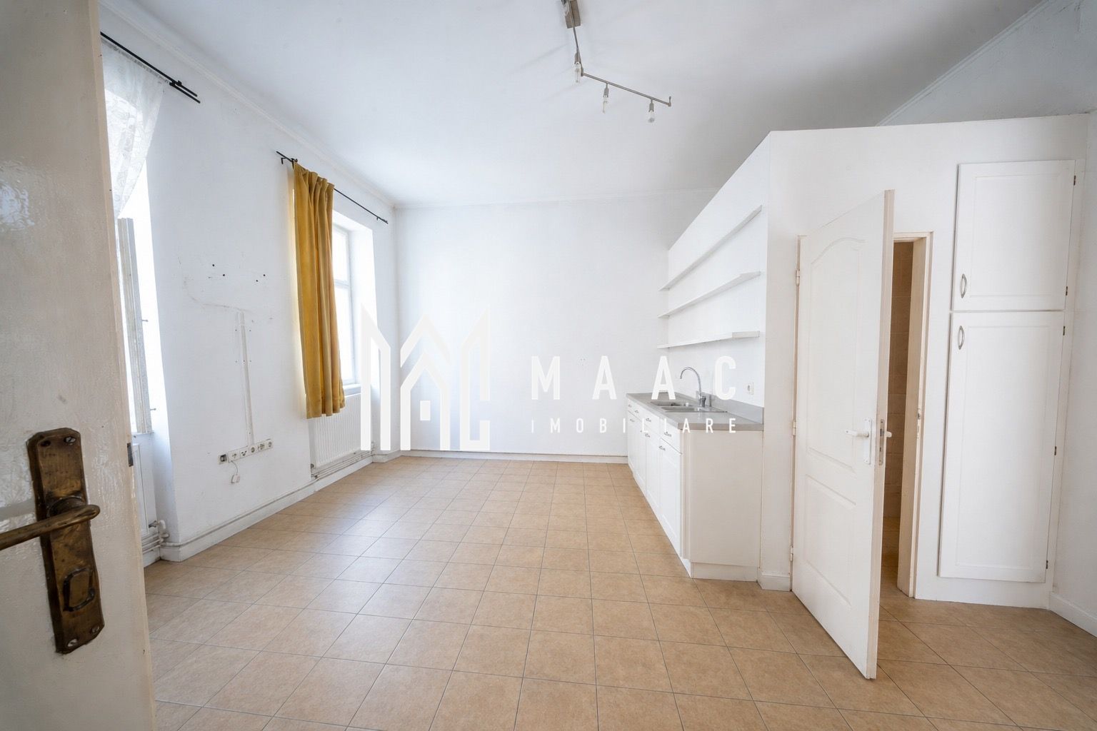 Casă 6 camere | Ultracentral Sibiu | 280 mp, curte proprie - Poză 7