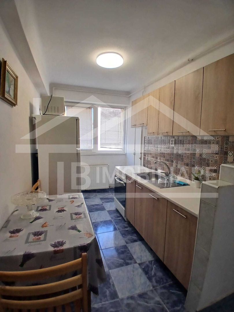 Apartament cu 2 camere, 40mp, decomandat, Zona UMFST - Poză 4