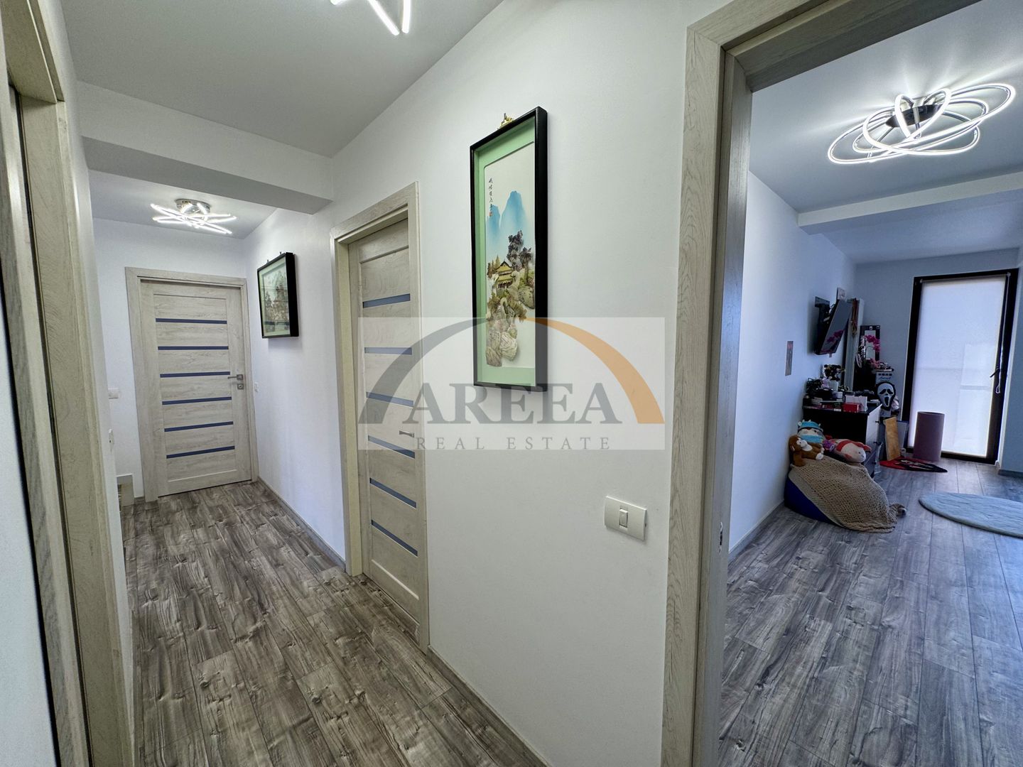 Berceni - VILĂ UNICAT, spațioasă, curte 1.000 mp, la 7 min metrou - Poză 24