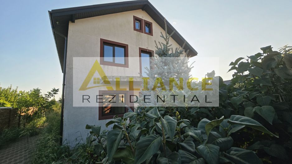 Vila individuala-P+1E+M-560mp teren-pomi fructiferi-beci - Poză 1
