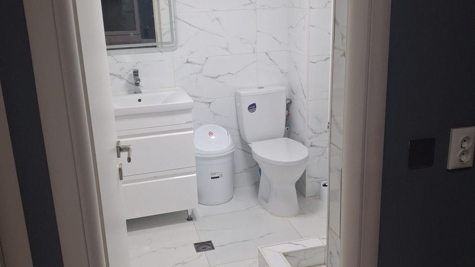 Spațiu comercial complet echipat - Poză 8