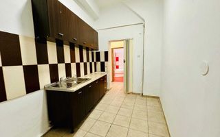 PIATA ROMANA, Proprietar , apartament 3 camere in vila - Poză 5