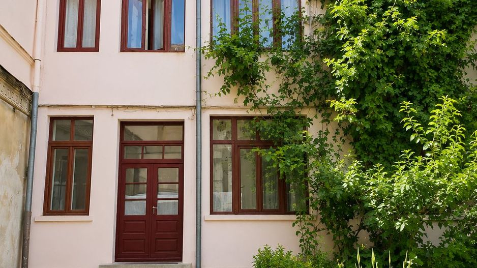 apartament 2 camere et.1/2 ,ultracentral,Radu Calomfirescu - Poză 2