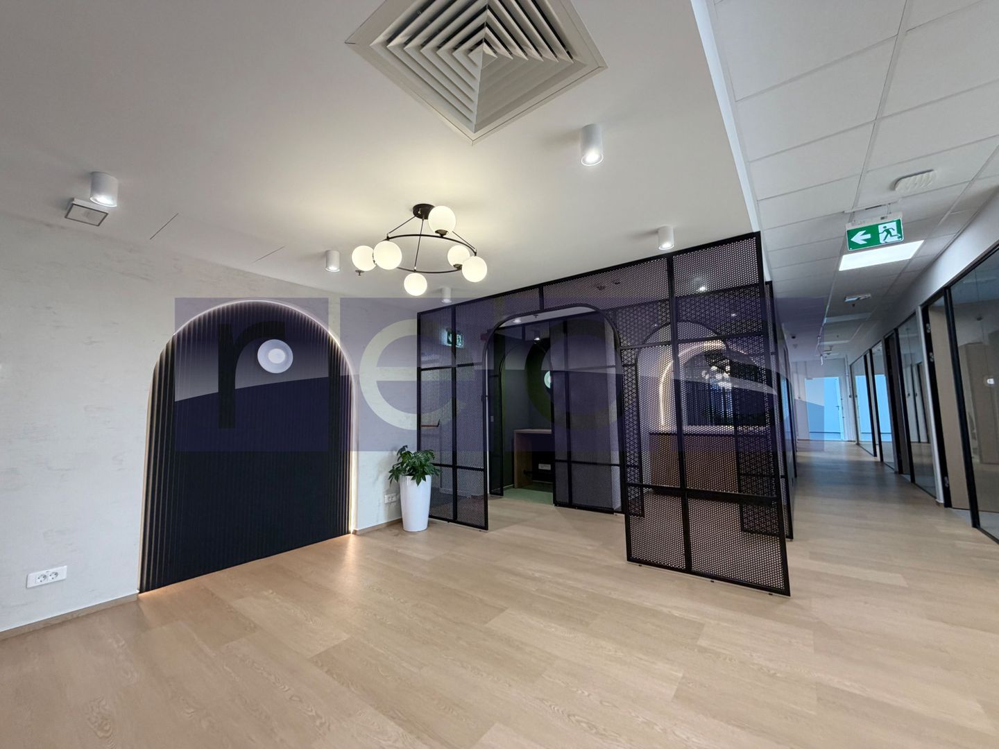 BIROURI SERVICED OFFICE | 499 € / WORKSTATION | ACCES 24/7 | ETAJ 3 SI 5 - Poză 7