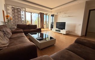 Bloc NOU vis-a-vis de MALL VITAN