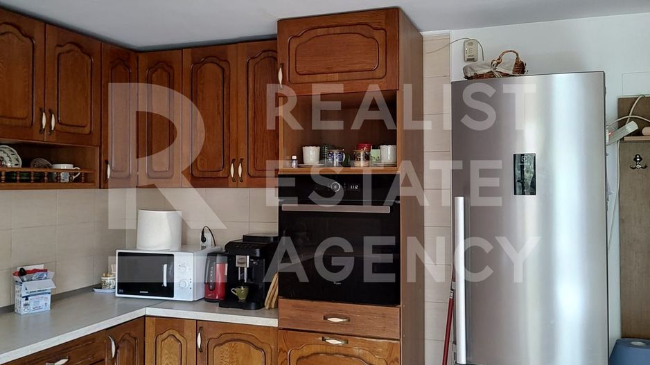 Vilă individuală 430 mp utili, teren 2.000 mp, panouri solare - Poză 15