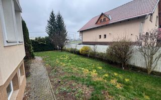 Vila cu 6 camere, 420mp,  teren 720mp, parcari, Zona Shopping City - Poză 3