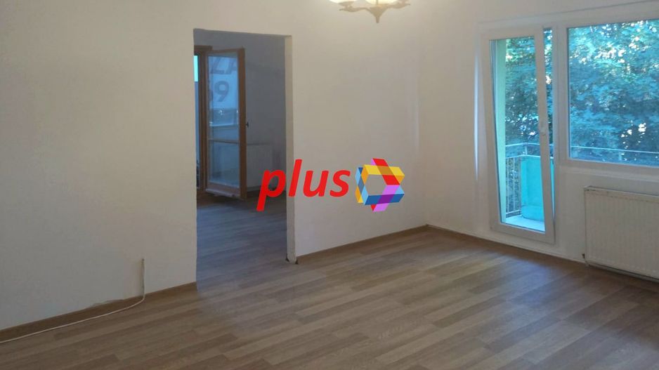 Oportunitate Apartament cu trei camere, Renovat - zona Astra 65 mp - Poză 1