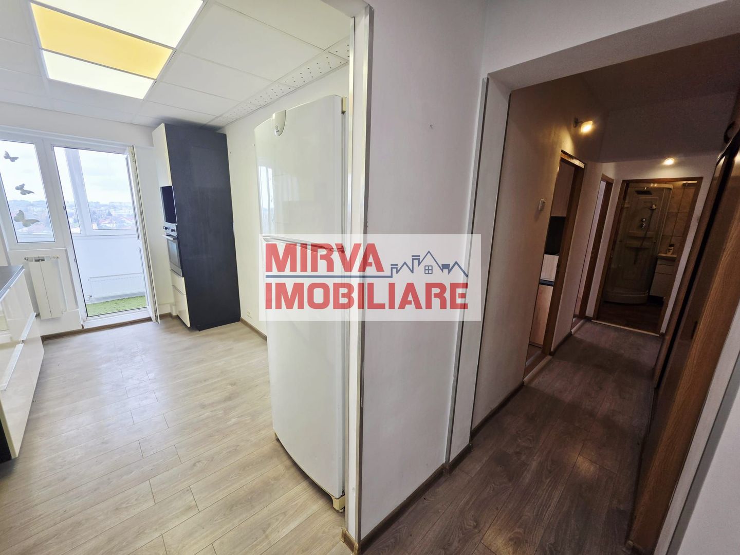 Apartament 3 camere, 2 băi cu geam, balcon generos – Republicii - Poză 22