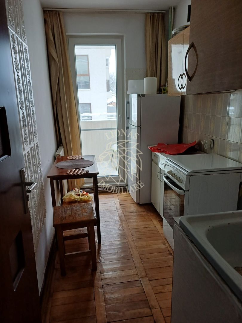 Apartament compartimentat cu 2 garsoniere-parter-Zona Policlinica - Poză 2
