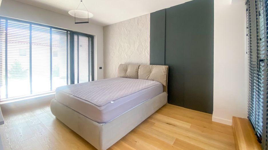Chirie | Vilă 5 camere 240mp | Curte | Parcare inclusă - Poză 6