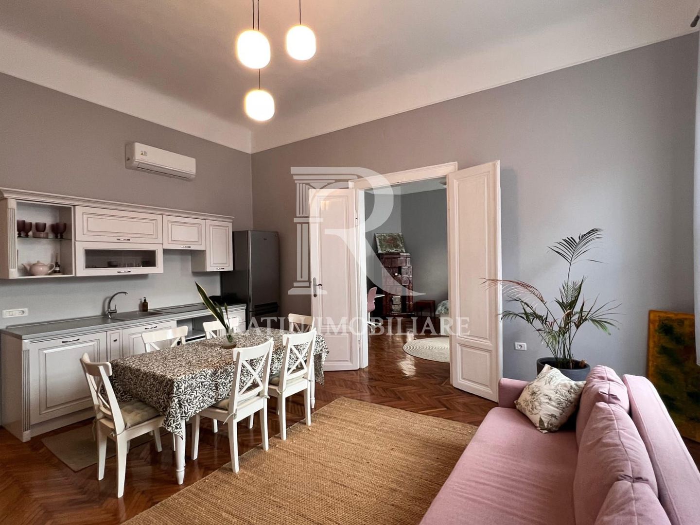 Apartament cu 3 camere de închiriat | Ultracentral | Oradea - Poză 1