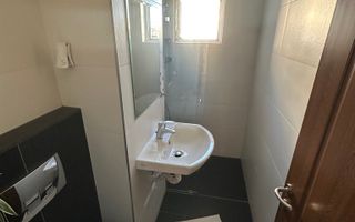 Apartament cu 3 camere, 90mp, decomandat, Zona EON - Poză 8