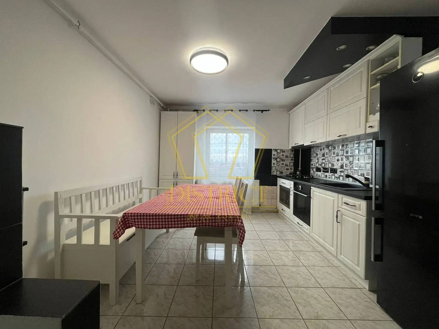 Apartament spatios cu 2 camere | Freidorf - Poză 4