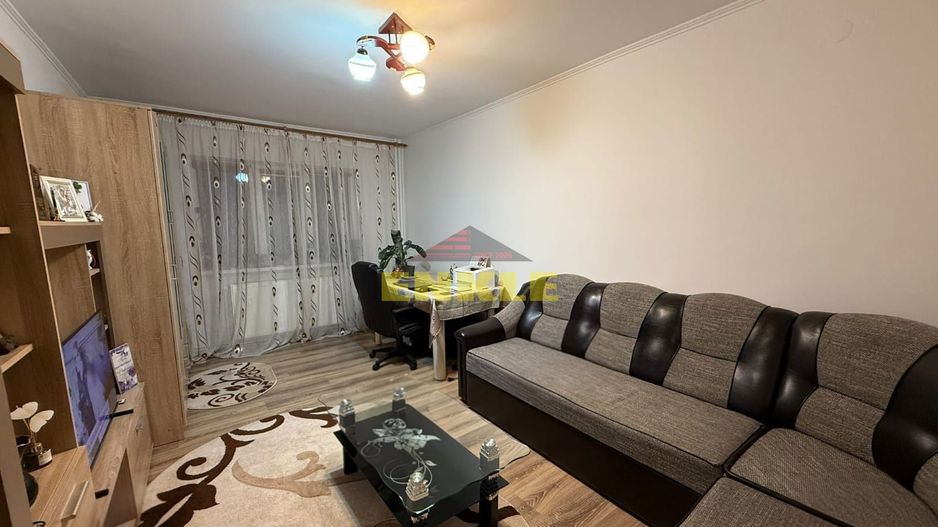 De vanzare apartament cu doua camere, zona Bucovina - Poză 1