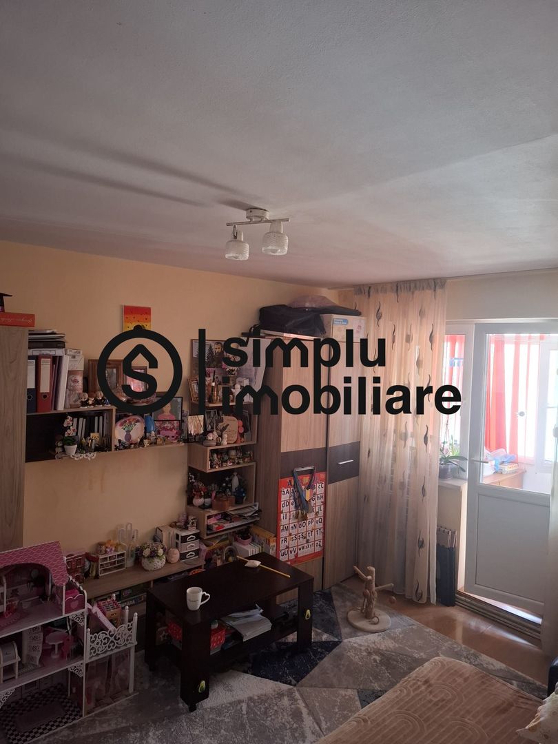 3 camere, etaj 3/4, centrala termica - 105 000 Euro - Poză 3
